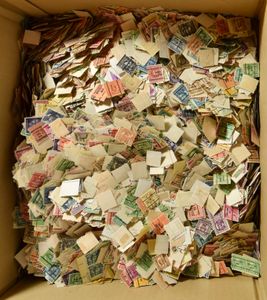 Préoblitérés, des milliers dans une grande boîte, intéressants, tb/b
