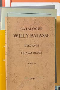 Samenstelling van 24 boeken/mapjes, w.o. catalogi, naslagwerken, etc., zie foto