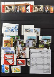 1963/2012 Voorraad in 2 insteekboeken en 2 doosjes met omslagen, zm (Frankeerwaarde: €2.070)