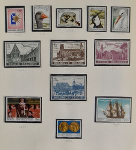 1918/1991 Verzameling in 2 Victoria albums waarbij reeksen, variëteiten, nominaal, m/ntz