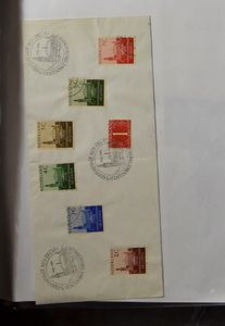 Toutes sortes d'envois postaux, dont Feldpost, enveloppes néerlandaises, dont ITEP, V. Riebeeck, cartes maximales des années 150, Allemagne, dont documents, 12 livres, tb/b/à voir