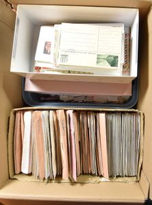 Sans papier, triés dans des enveloppes + petite accumulation d'entier postal, b/à voir