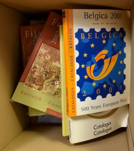 11 tentoonstellingscatalogi