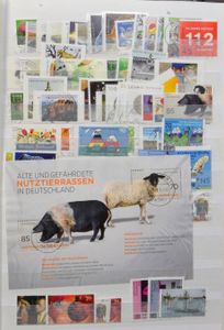 2010/2016 Samenstelling in insteekboek + enkele insteekbladen, waarbij veel centrale stempels, zm