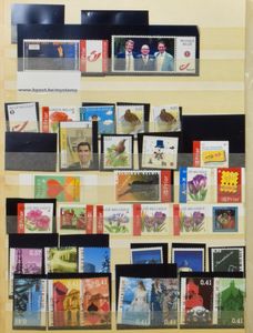 Samenstelling diverse landen in 11 insteekboeken, waarbij Spanje, België, Midden-Amerika, Japan, Oostenrijk, Portugal, Ierland, Bulgarije, zm/m/ntz