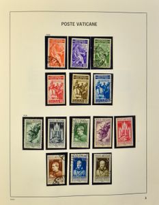 Mooie basisverzameling en dubbels vanaf Kerkelijke Staten (zonder garantie) tot 1993 in Davo en 2 insteekboeken + jaarboek 1985, zm/m/ntz
