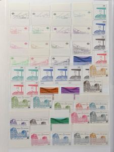 Samenstelling diverse onderwerpen in 18 boeken, w.o. W.O. II, ruimtevaart, fauna en flora, kunst, schepen, religie, zm/m/ntz