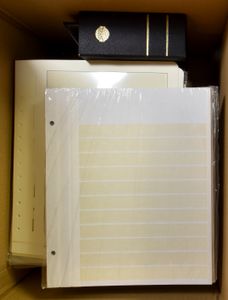 Safe, zwarte en witte bladen, waarbij vele met 1 vak, zo goed als nieuw of nieuw in verpakking + extra insteekbladen en cassette