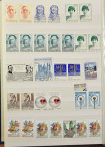 1970/1982 Kleine voorraad in insteekboek, zm/m