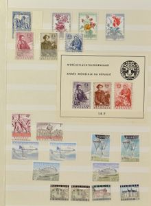 1893/1993 Samenstelling en voorraad in 10 insteekboeken, w.o. in blok van 4, blokken, boekjes, zm/m/ntz