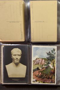 Diverse landen, voornamelijk oudere kaarten, in albumpje en 2 doosjes (+/-300 stuks)