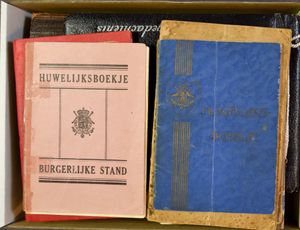 Familiefoto's in 3 albumpjes + enkele trouwboekjes