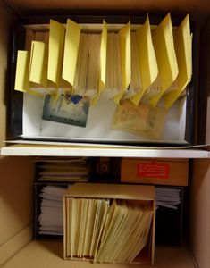 Samenstelling diverse landen in omslagen en pergamijnzakjes, waarbij veel België jaren '80-'90 ** in postfolders, zm/m
