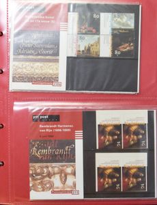 1982/2010 Verzameling PTT mapjes in 5 albums, tevens dubbels, cassette met provincievelletjes, etc., zm