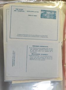 Aerogrammen, voorraad in ringklasseur, zm/m