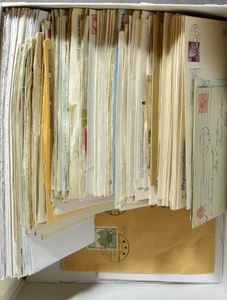 Composition principalement de valeurs d'affranchissement à long terme, sur carte postale ou lettre, b/à voir (293 pièces)