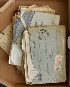 1926/1927, small archive of about 15 covers (no stamps) sent by a young couple of settlers in Kindu, with on cover written on board of the Thysville in may 1927, to be checked.