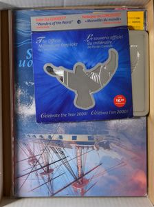 4 speciale uitgiftes : China Jaar vd tijger, Canada Millenium souvenir, schepenreeks en horror op zegels + bordspel, zm.