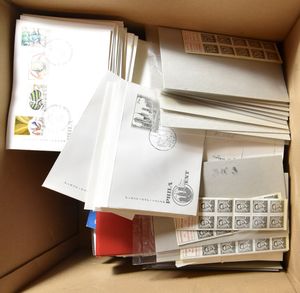 Variadoos met boekjes ** Boudewijn, goudbladen, FDC's, enz., zm/m