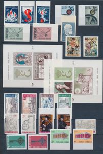 1964 to 1969 + 1980 Accumulation 15 sets + 4 souvenir sheets (n° 1342 *), vf (OBP €1.411)