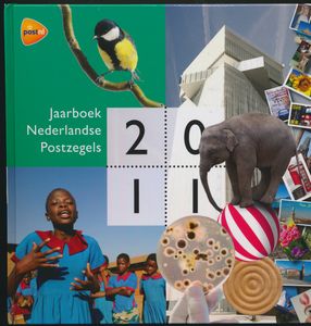 2011 Yearbook of Post NL, tb (Valeur d'affranchissement : 100x chiffre 1, 4x Europe, 10x WE, 1x timbre recommandé et 1x timbre argenté)