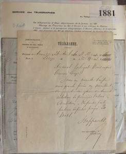 1860/1972 Verzameling tientallen telegrammen in ringklasseur, zm/m