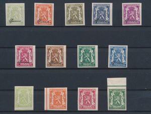 N° 418A/26 + 418A, 419, 423 en 425 Ongetand **/* met 