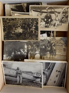 Koningshuis : w.o. betere fotokaarten van Boudewijn in Congo (165 stuks)