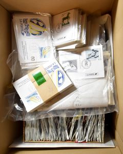 Surprise box, various countries, including Belgium, France, Great Britain, in boxes and folders, vf/f/to be checked.