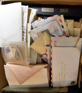 Variety of remainders, stamps in bags, letters, classic stamps on old sheets, etc.... To be checked.