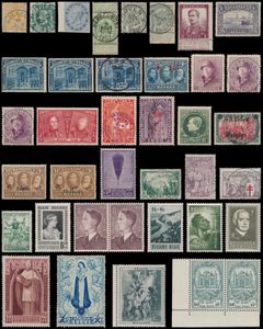 1869/1959 Zeer uitgebreide verzameling op bladen in 2 klembanden en 5 ringmappen, w.o. stempels, reeksen, proeven, poststukken, preo's, o.a. Pellens *, 5 franken * (2x) en gest., Rode Kruis *, Helm */gest., 221/33 ** + *, 266 A/K (*), 272 A/K *, pubs, BL 2 *, BZ, TX, 325 ** + gest., Mercier ** (2,50fr. roest), Piccard **, Grote Orval gest. + ** (n° 374 met papierrestje in gom), 3° Orval in blok van 4**, jaren '50 veel in blok van 4 ** of in paar, zm/m/ntz