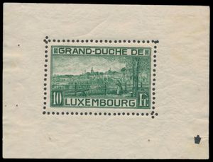 BL 1A '1923 zicht op Luxermburg 10 Fr' (zegel **), met gebruikelijke onregelmatige gom, doch goed gecentreerd, met fotocertificaat, zm/m (Yv € 1.500)