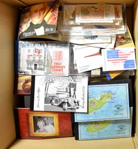 Accumulation of hundreds of booklets, mainly Channel Islands and Britain, vf/f