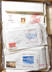 Tussen 1958/1982, FDC's en 1° dagstempels, volle doos, veel variatie met dubbels, honderden stuks, zm