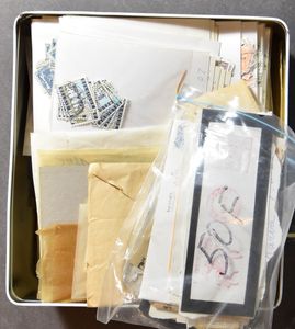 Restanten diverse uitgiften in doosjes en pergamijnzakjes, zm/m/ntz