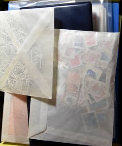 Samenstelling FDC's (met o.a. 1029/45), briefkaarten ballonpost en Sabena + wat buitenland + medaille postzegel in België, zm/m/ntz.