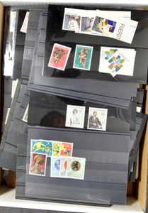 1912/1980 Uitgebreide samenstelling op kaartjes en insteekbladen, waarbij groot aandeel 1ste  uitgiften en strafport, zm/m/ntz (Hoge cataloguswaarde)