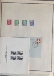 1900/1989 Collection in 2 Davo albums and 1 stockbook including Colis Postaux, R.F., vf/f.