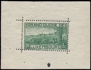 BL 1A '1923 zicht op Luxermburg 10 Fr' (miniem spoor van * in rand, zegel perfect **), met fotocertificaat, zm/m (Yv € +1.500)