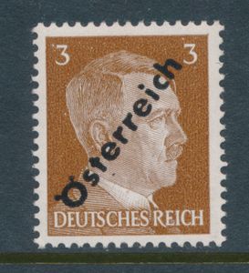 N° IVa '1945 Hitler met opdruk 3 Pf donkergeelbruin' met attest, zm (Mi € 100)