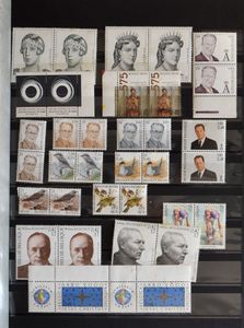 1960/2018, 4 insteekboeken en grote omslag Belg. franken periode+ omslag met eurozegels en Cijfer, alle zegels bruikbaar maar met roestpuntjes, m/ntz.