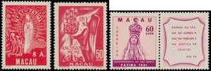Omnibus, religie, mooie verzameling op bladen met Fatima, 1950 Heilig Jaar met o.a. blokken Colonias, 1951 expositie e.a., zm- zie foto kaft