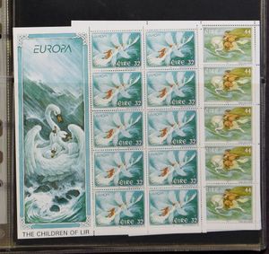 1922/1993 Voorraad postfris/ongestempeld, gestempeld in 3 boeken, w.o. velletjes, zm