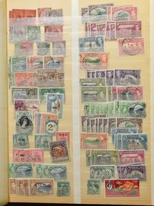 Samenstelling, diverse landen in 3 insteekboeken + enkele mappen, w.o. Nederland, Commonwealth, Kanaaleilanden, Scandinavië, Oostenrijk, Griekenland, zm/m/ntz