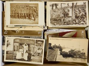 W.O. I: Ruïnes, fantasie, spotprenten, enz. (349 stuks + 6 boekjes)