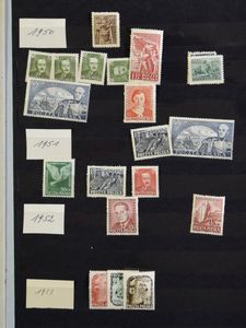 1950/1987 Verzameling in 4 insteekboeken, w.o. veel volledige reeksen, zm/m