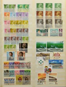 Vele honderden zegels in 7 grote en kleine insteekboeken met veel China, Hongkong, Japan, zm/m/ntz