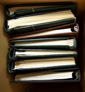 Leuchtturm, 7 albums met bladen, diverse landen, Falklands, België, Guernsey, Hongarije, Frankrijk, Oostenrijk