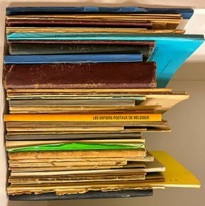 Zusammenstellung von 51 Büchern, verschiedene Themen, siehe Fotos auf der Website