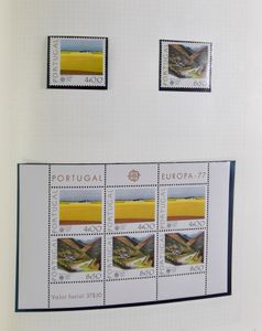 Verzamelingen in 3 albums en 1 insteekboek met Oostenrijk, Duitsland Bund, Portugal en Baltische Staten, zm/m